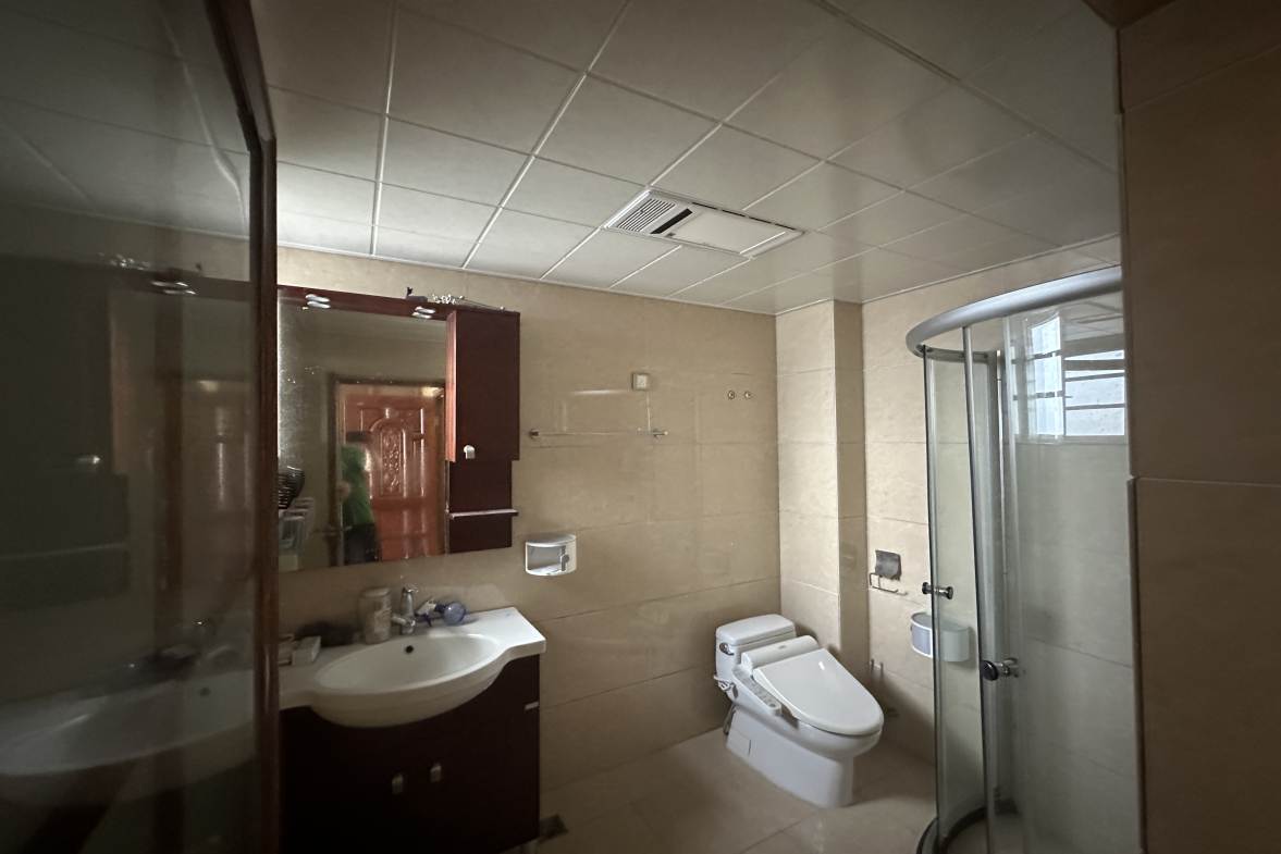 建设鑫苑  4室2厅2卫    2200.0元/月室内图