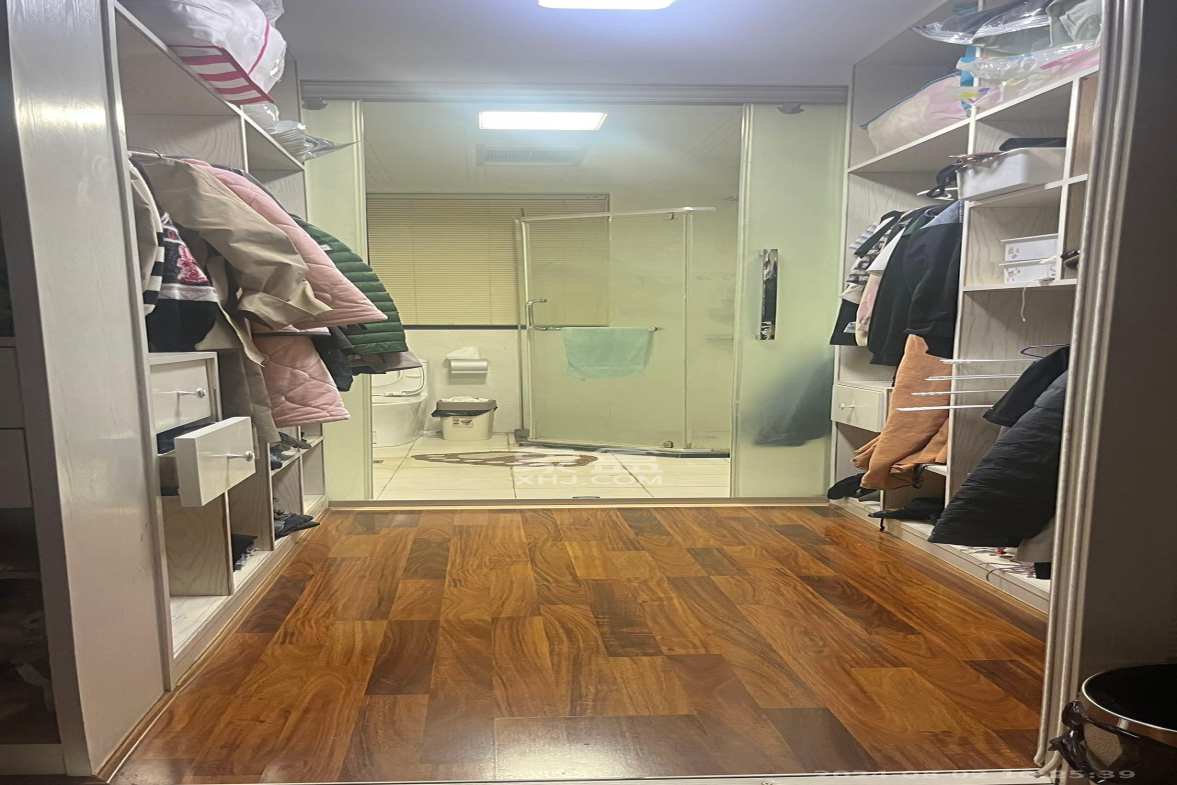 中建芙蓉嘉苑  4室2厅2卫    3100.0元/月室内图