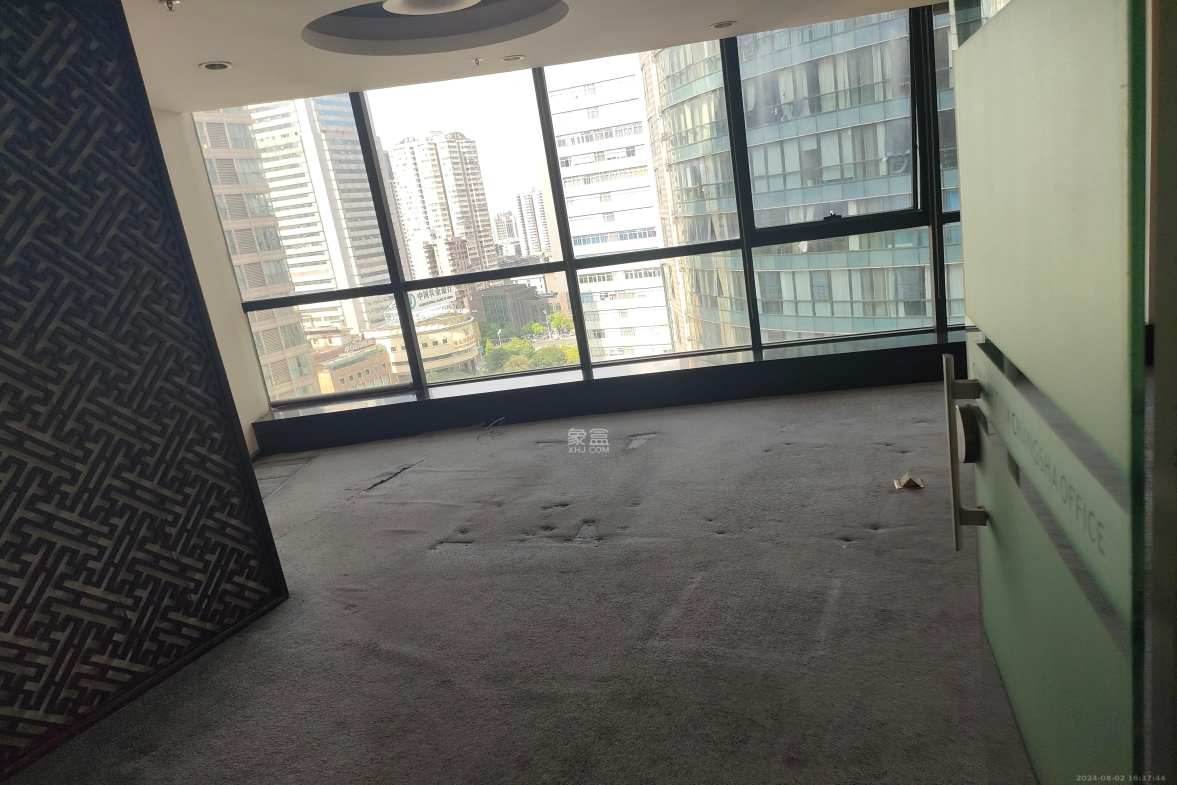 中天广场  1室1厅1卫    22000.0元/月室内图