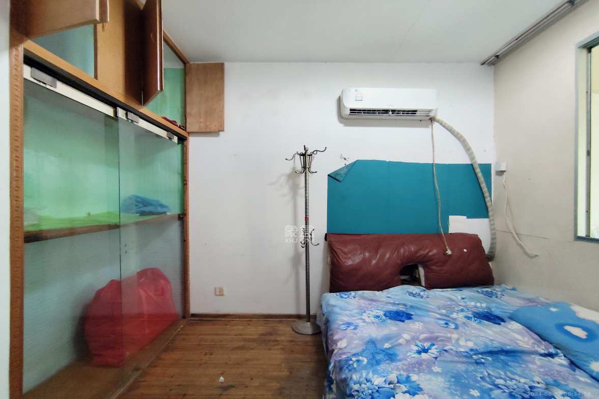 水利水电第二工程公司泉塘基地  3室2厅1卫   1100.00元/月室内图