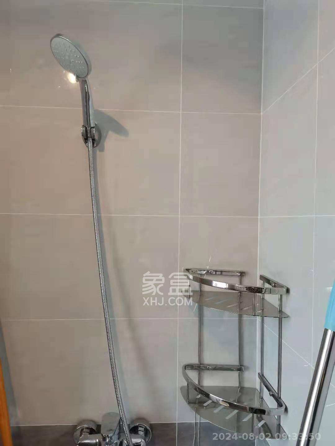 世茂铂翠湾二期  3室2厅1卫    3600.0元/月室内图