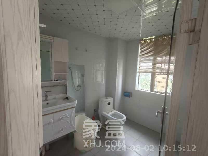 润和紫郡一期  5室2厅2卫   2500.00元/月室内图