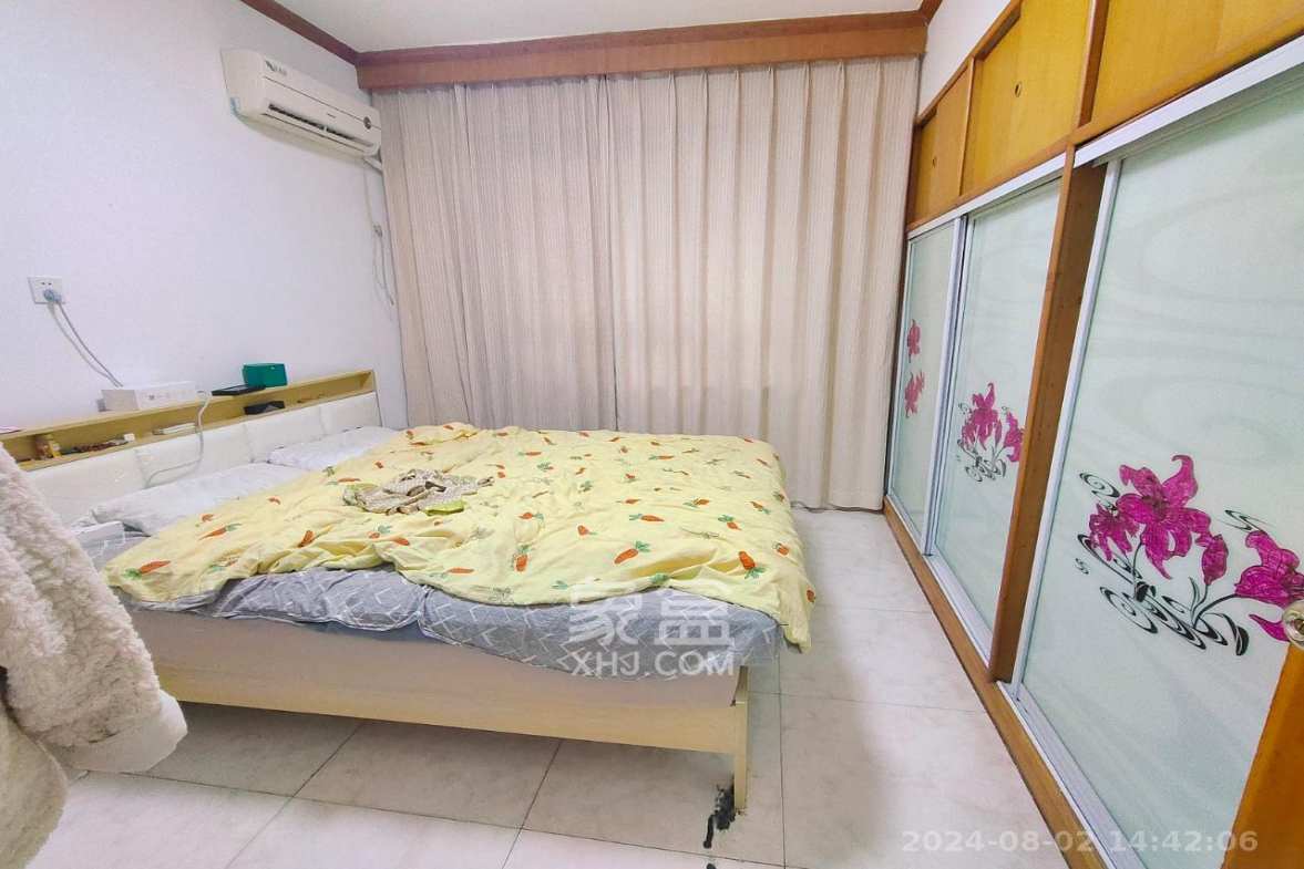 港务局宿舍（鸿图公寓）  1室2厅1卫   2500.00元/月室内图