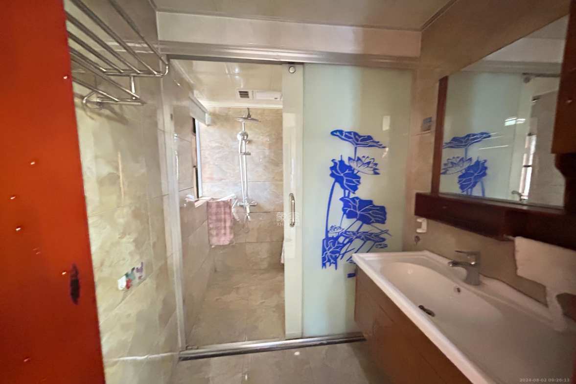 潇湘名城(新里程潇湘名城)  3室2厅1卫    2300.0元/月室内图