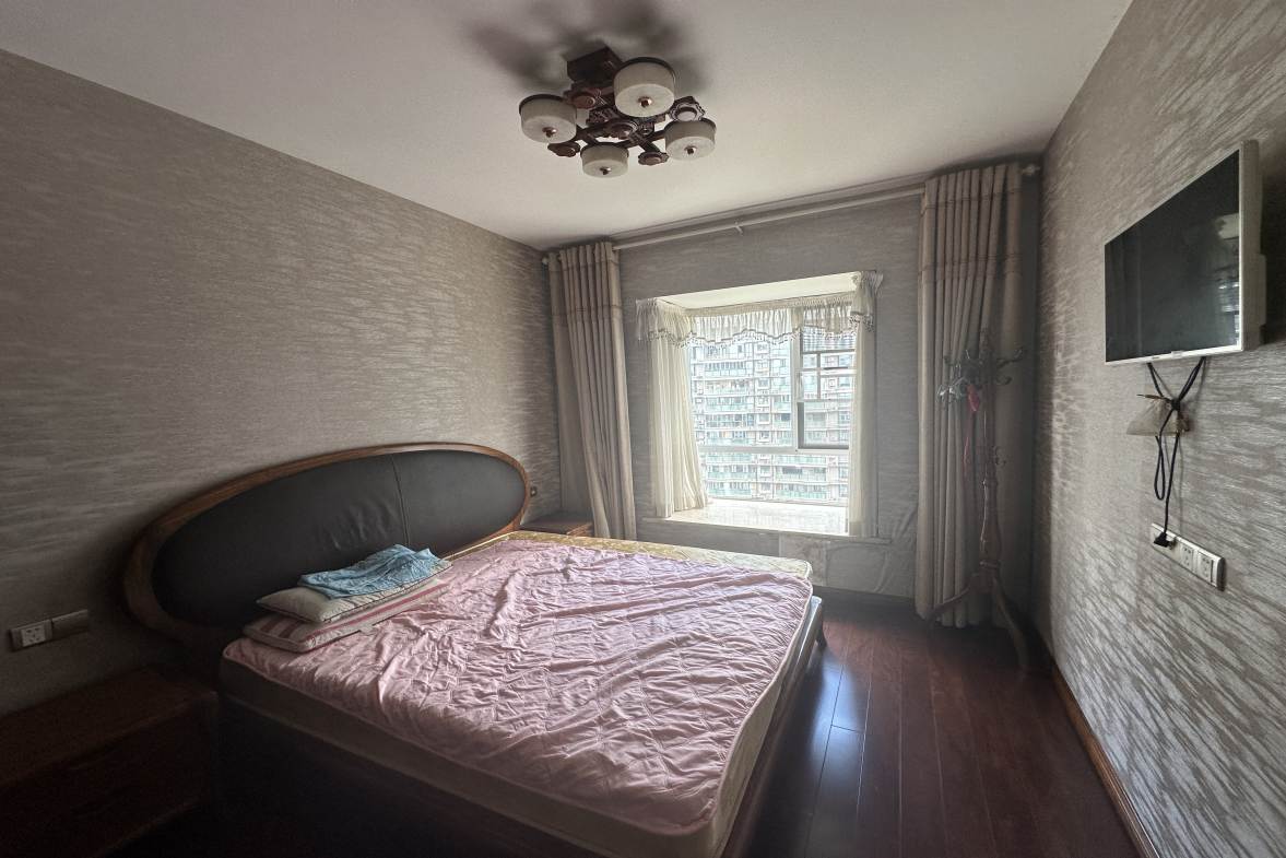 建设鑫苑  4室2厅2卫    2200.0元/月室内图