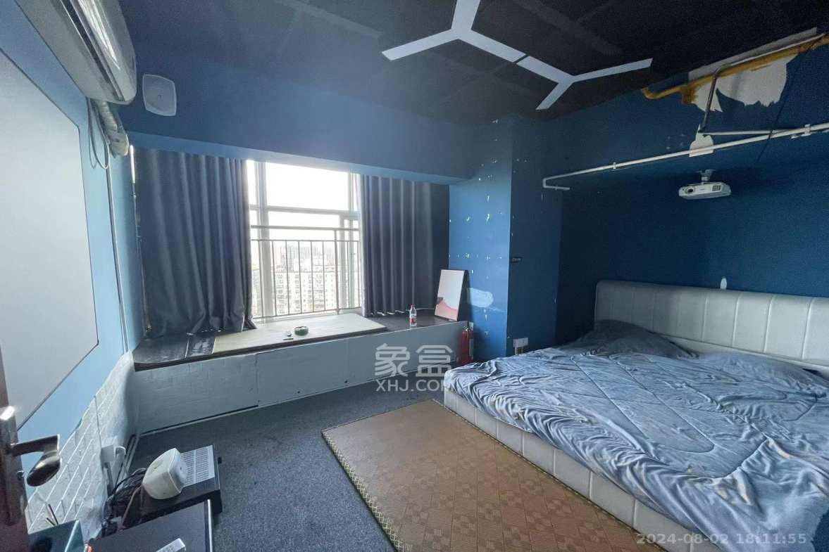 金色loft（鑫秋大厦）  6室1厅1卫   4500.00元/月室内图
