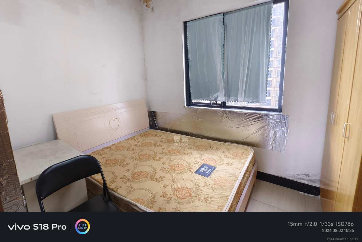 中国铁建国际城一期 3室2厅1卫 1400.0元/月 中国铁建国际城一期 3室2厅1卫 1400.0元/月室内图