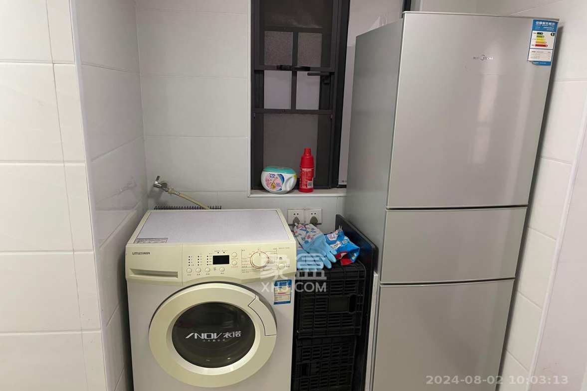 达美D6区  1室1厅1卫    2000.0元/月室内图