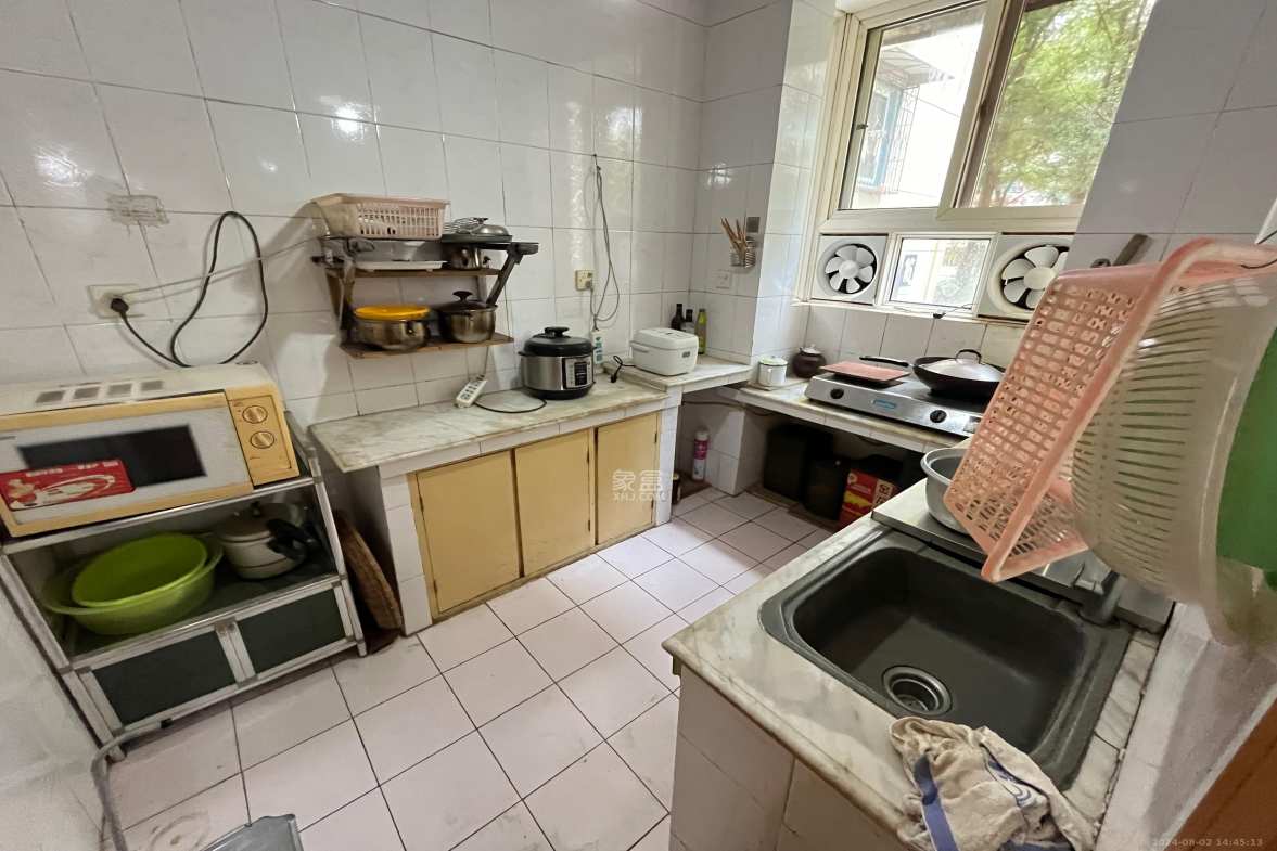 省林勘院  3室2厅1卫    2600.0元/月室内图1