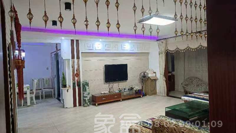 活力康城  3室1厅1卫    3300.0元/月室内图