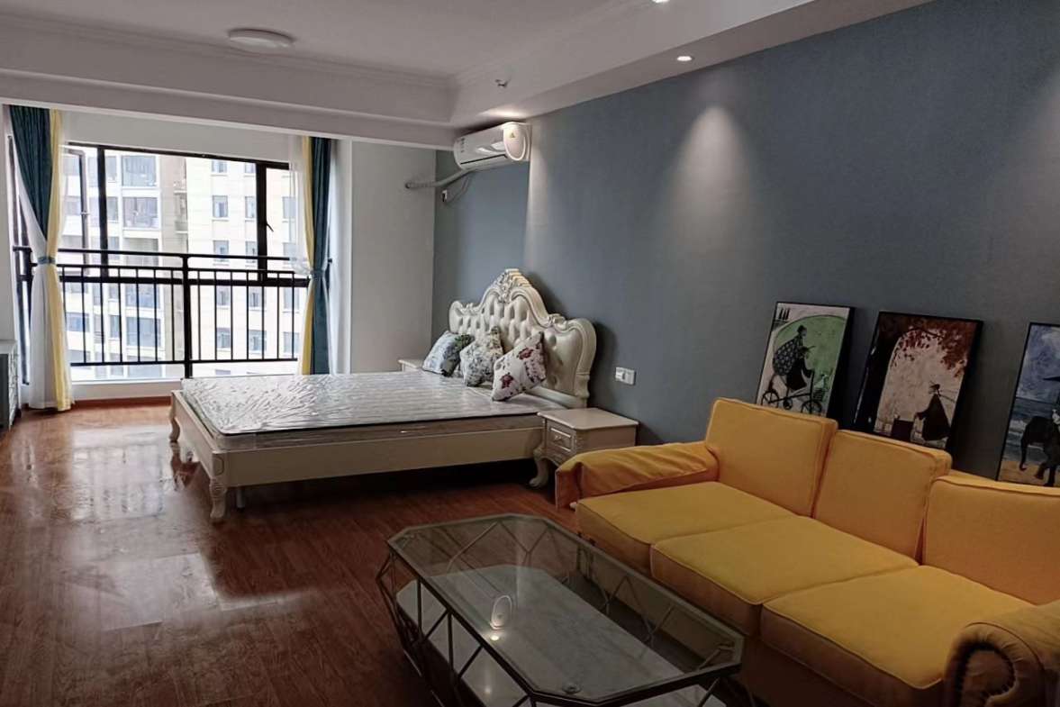 五江碧桂园城市广场 1室1厅1卫 29.8万 五江碧桂园城市广场 1室1厅1卫 29.8万客厅