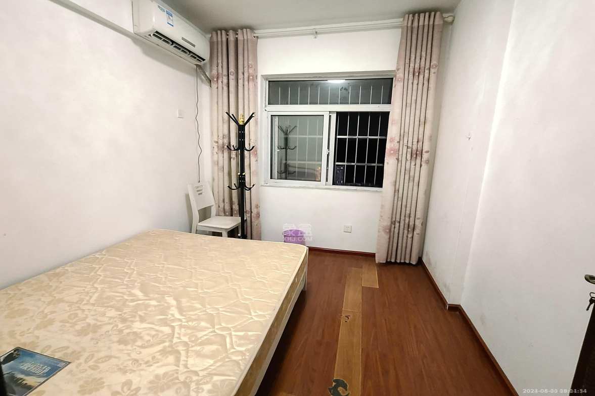 香博堡  3室2厅2卫   1500.00元/月室内图
