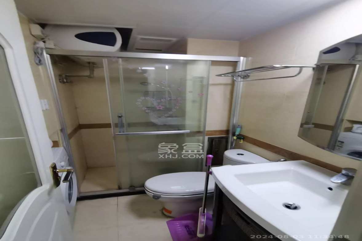 壹号公馆  1室1厅1卫    3000.0元/月室内图