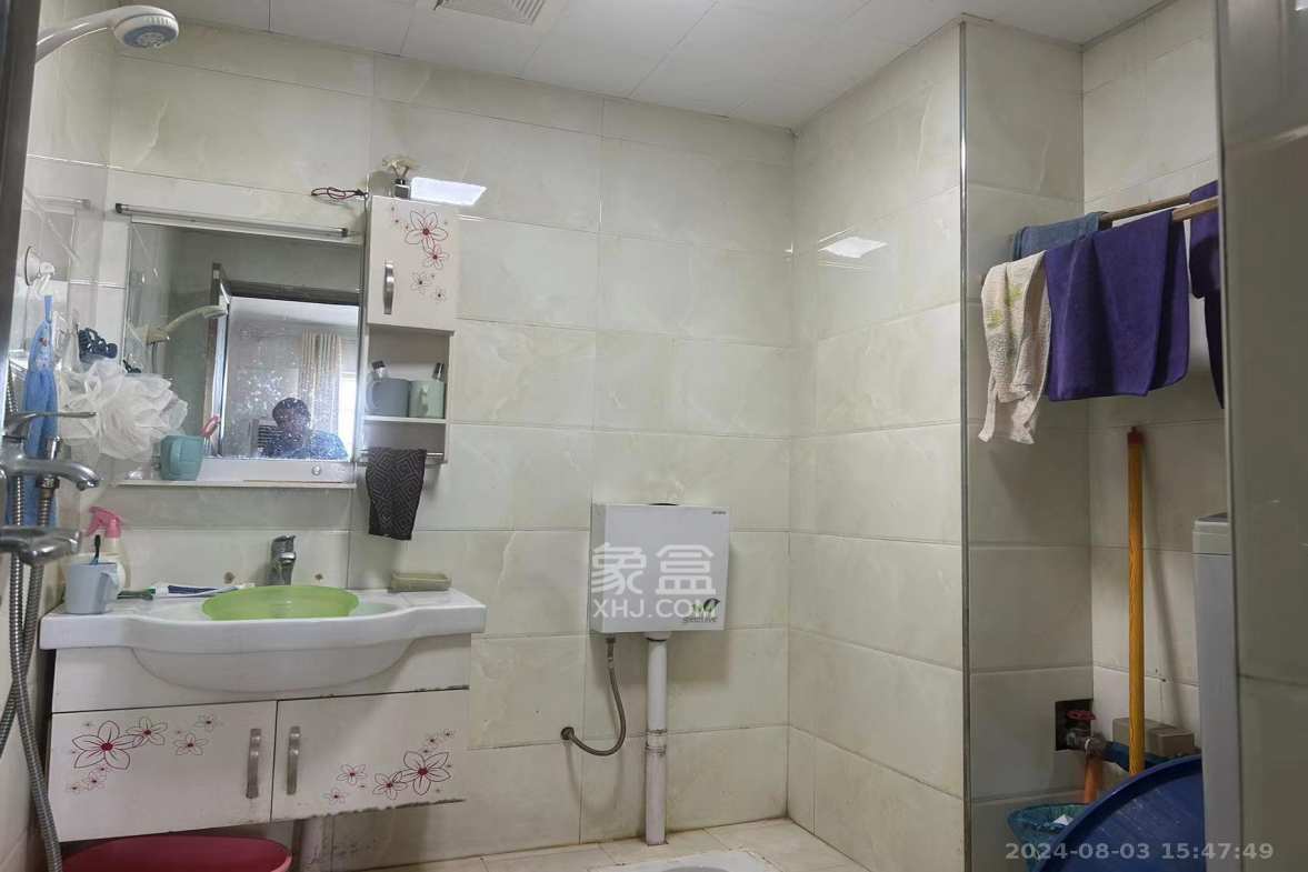 京豪大厦  3室1厅1卫   2300.00元/月室内图