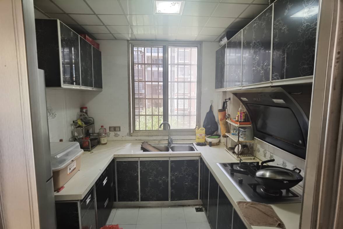 东方豪苑  3室2厅1卫    1600.0元/月户型图