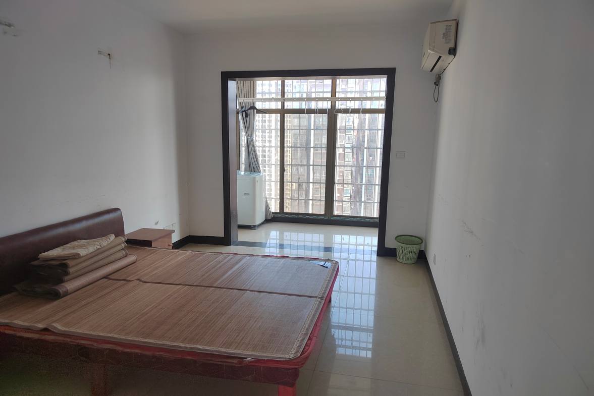 星辰园 3室2厅2卫 1500.0元/月 星辰园 3室2厅2卫 1500.0元/月室内图