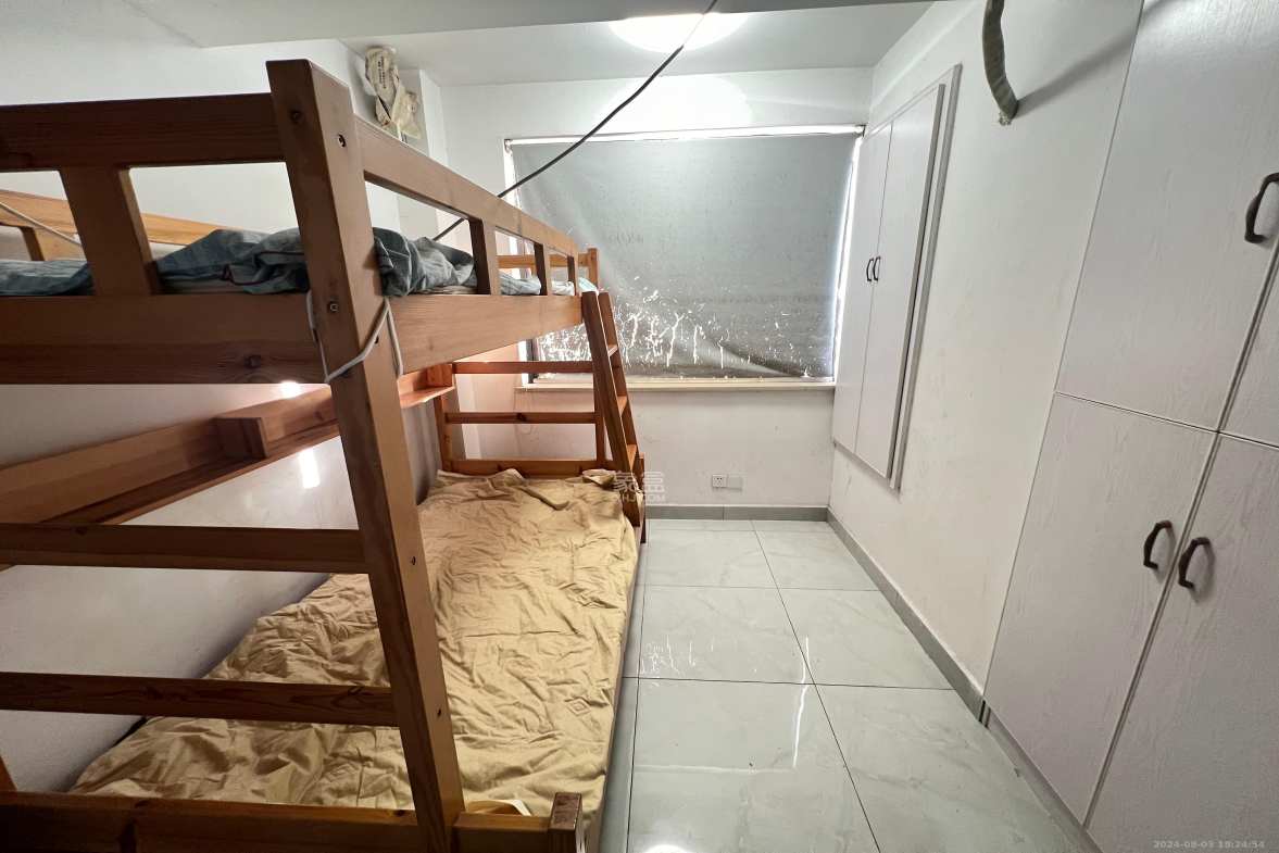 南枫时光  1室1厅1卫    1700.0元/月室内图