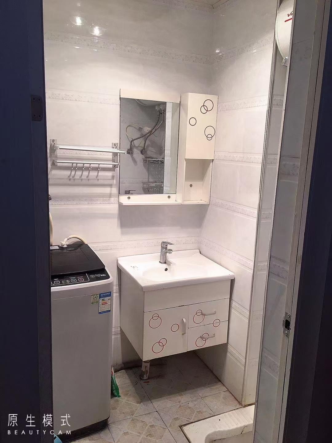 五洲富隆中心  1室1厅1卫    800.0元/月室内图