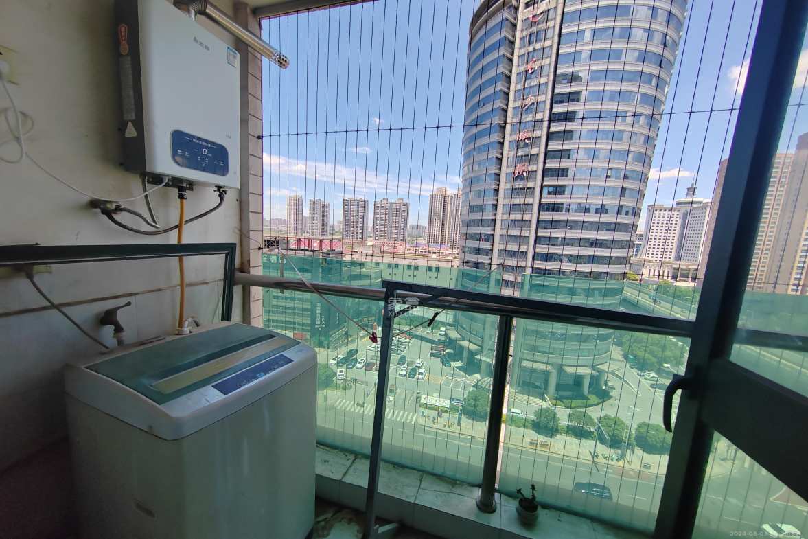 上东印象  1室1厅1卫   1500.00元/月室内图
