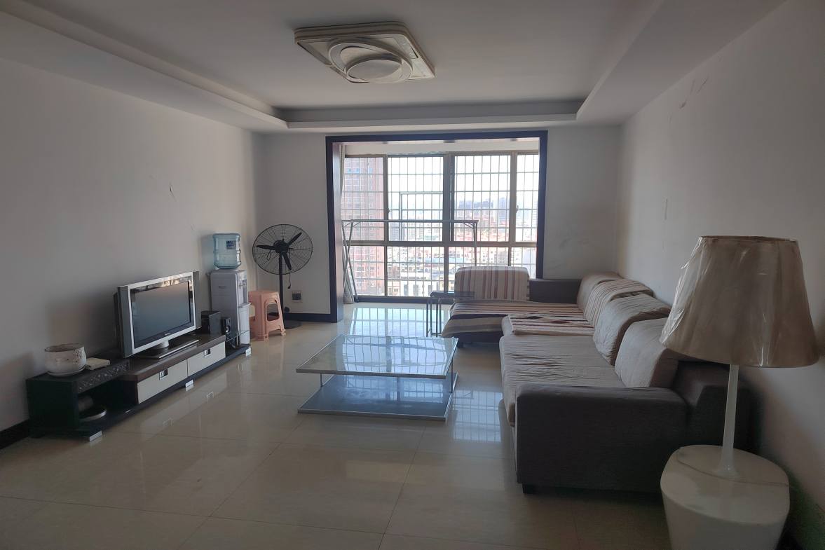 星辰园 3室2厅2卫 1500.0元/月 星辰园 3室2厅2卫 1500.0元/月室内图