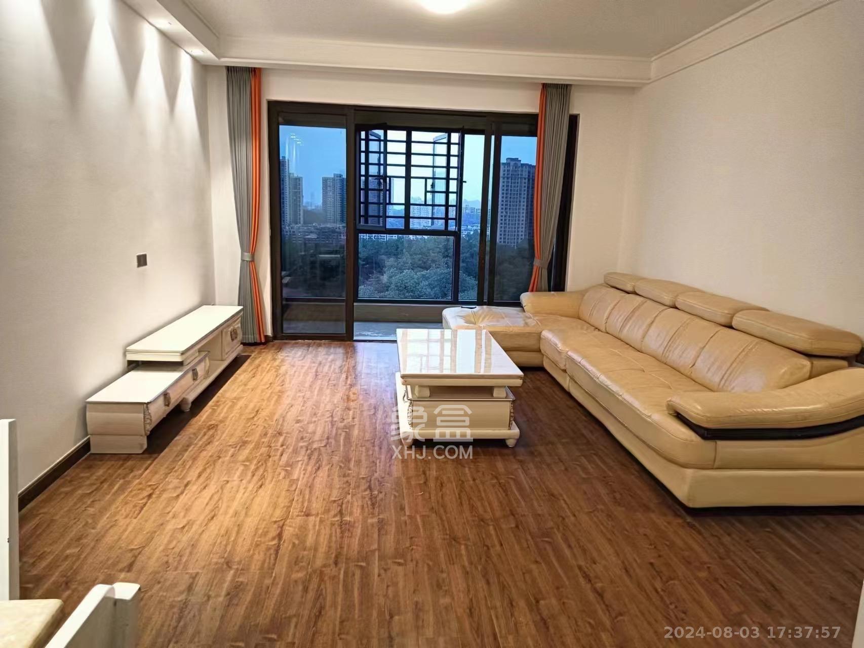 奥园誉景华府  3室2厅2卫    2600.0元/月