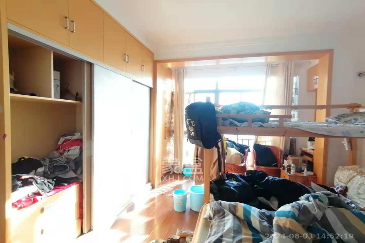 城南郡  4室2厅2卫   4000.00元/月室内图