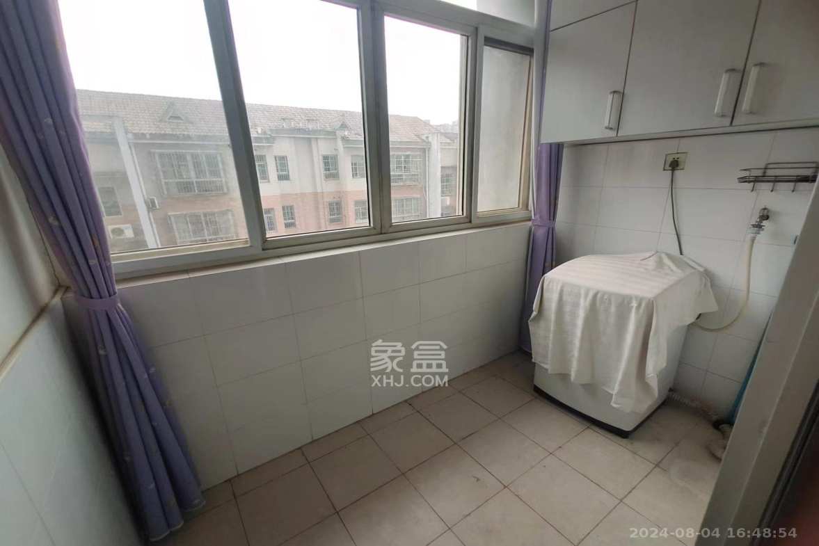 三0一佳园  3室2厅1卫   1300.00元/月室内图