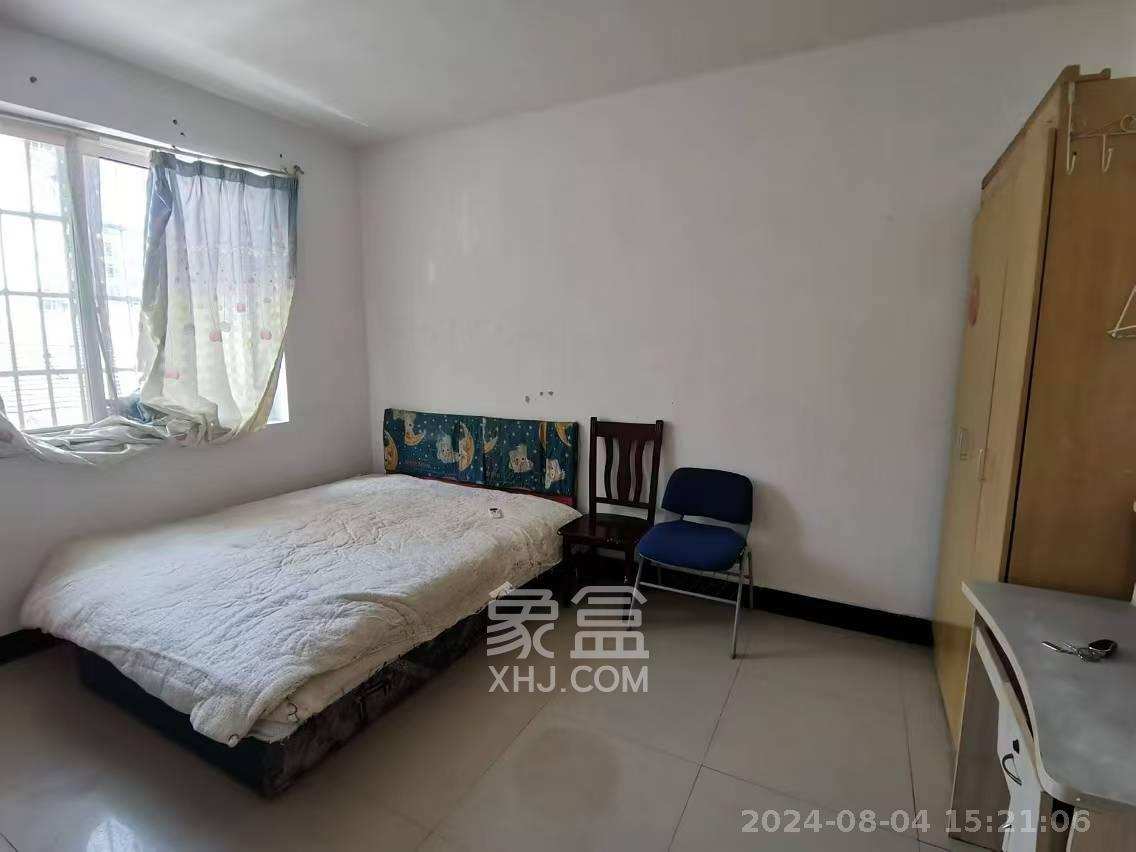 标准件厂宿舍（长沙标准件总厂宿舍）  2室1厅1卫    1400.0元/月室内图