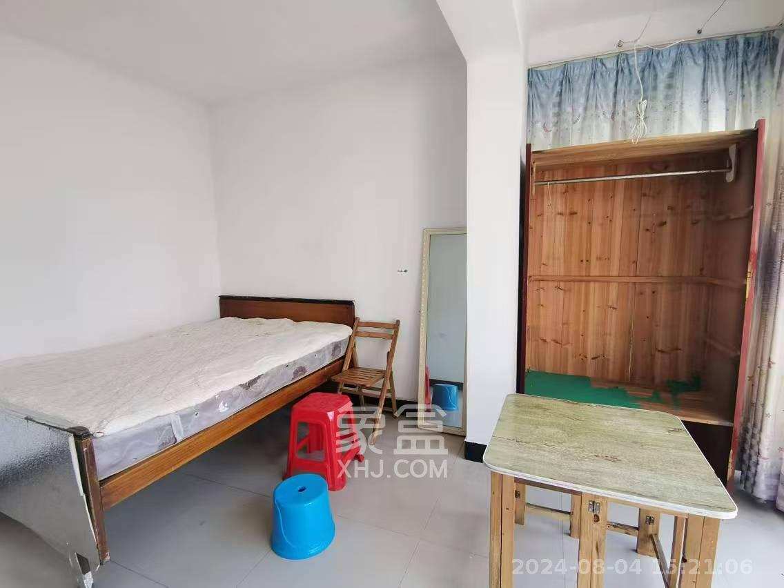 标准件厂宿舍（长沙标准件总厂宿舍）  2室1厅1卫    1400.0元/月室内图