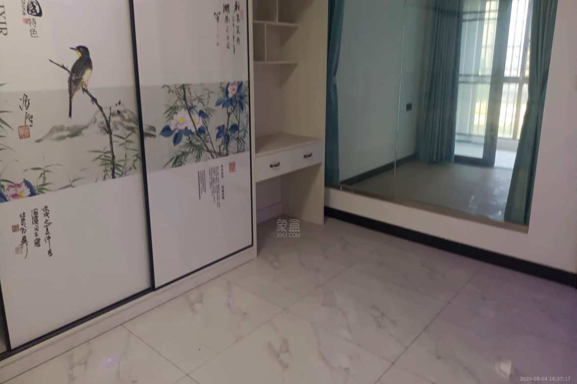 荷塘观邸  3室2厅2卫   1800.00元/月室内图