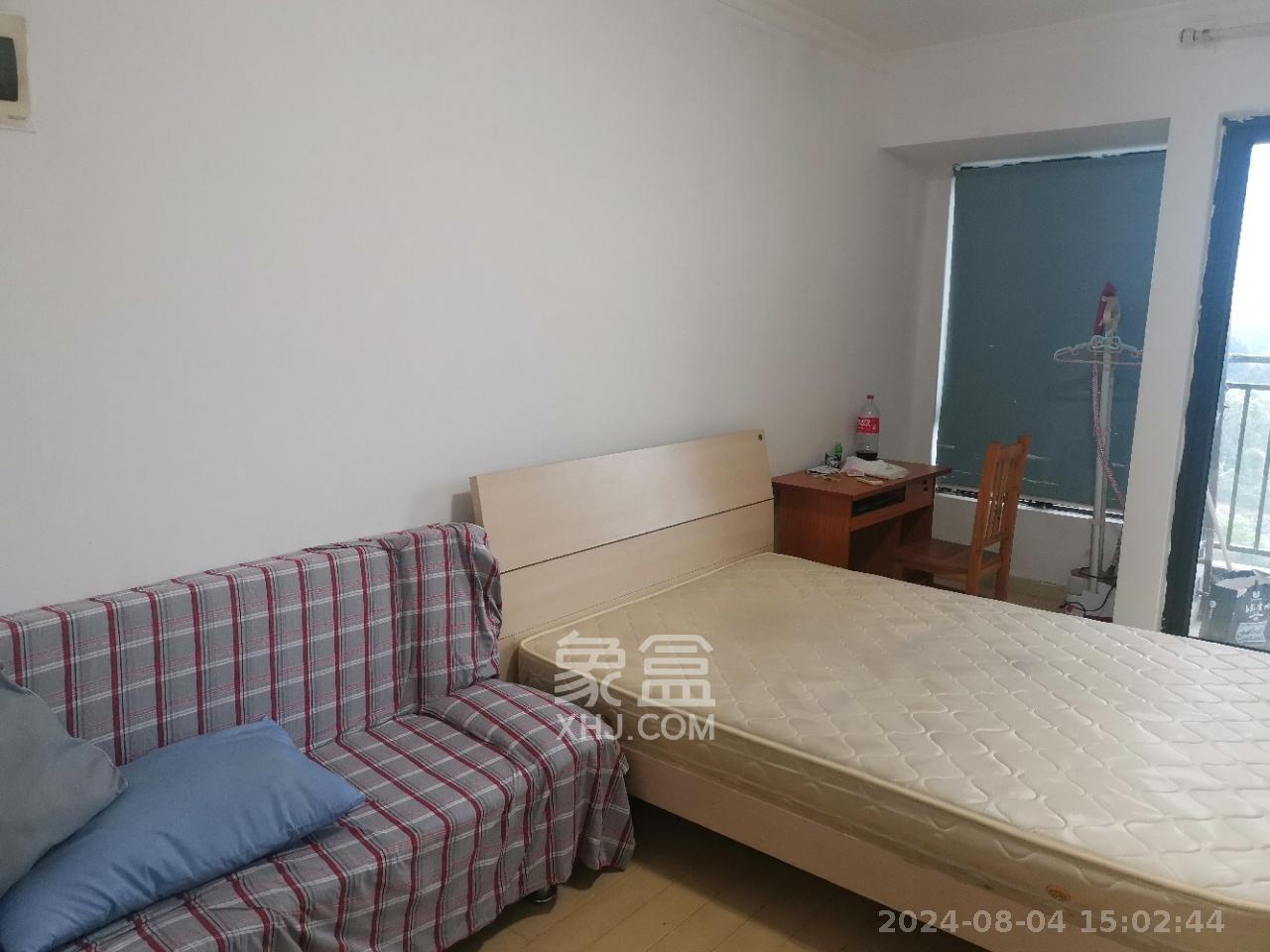 万科城市花园  1室1厅1卫    1500.0元/月