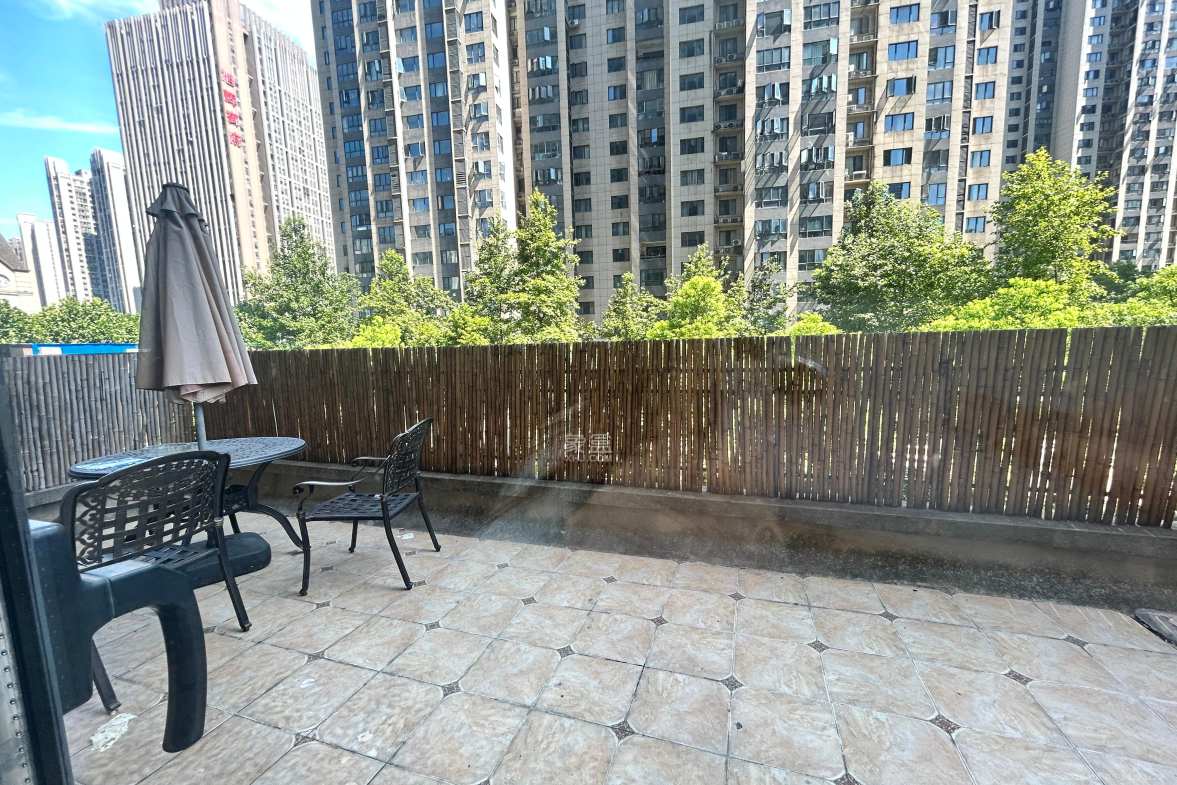 中国铁建梅溪青秀一期  3室2厅1卫   3000.00元/月室内图