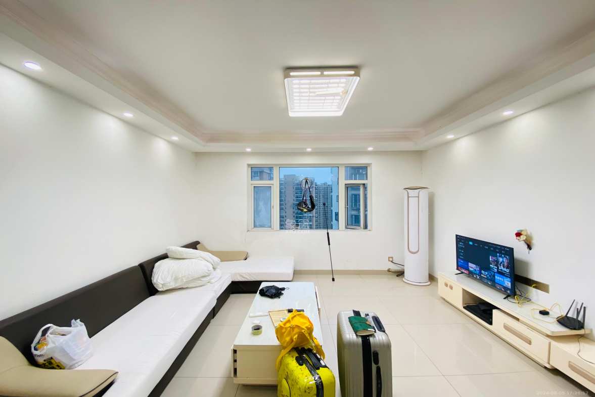 中房F联邦 4室2厅2卫 2500.0元/月 中房F联邦 4室2厅2卫 2500.0元/月室内图