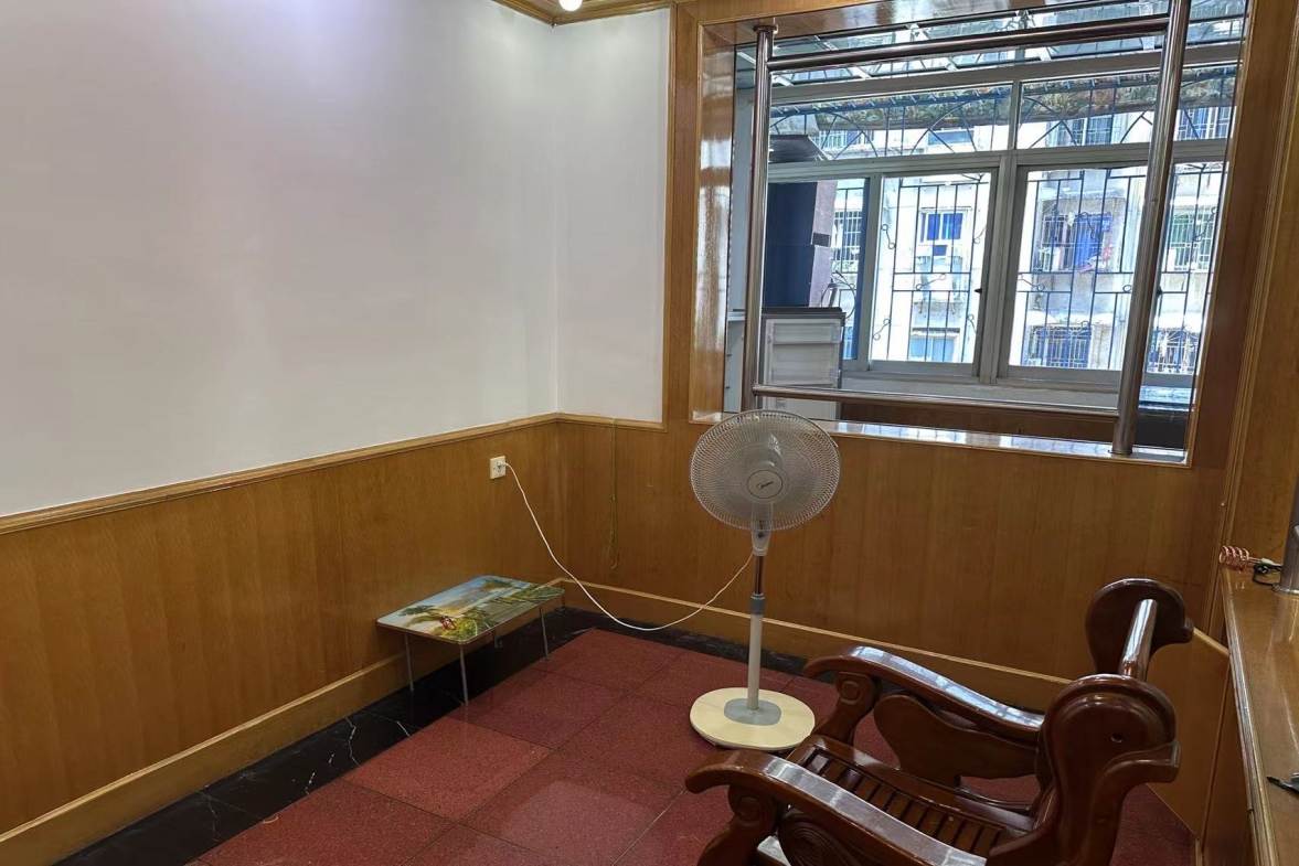 太平小区  3室2厅1卫   1300.00元/月室内图
