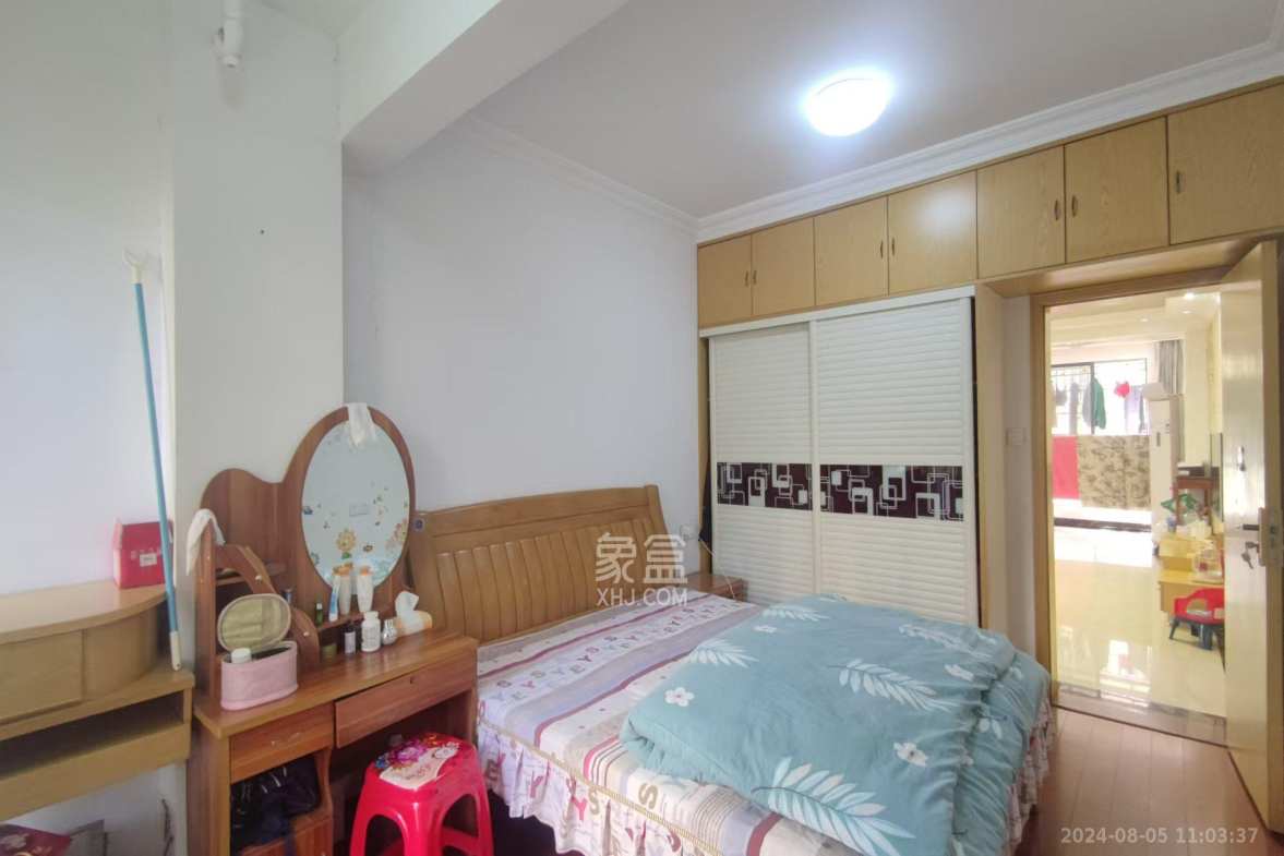 中建麓山和苑  3室2厅1卫   2000.00元/月室内图