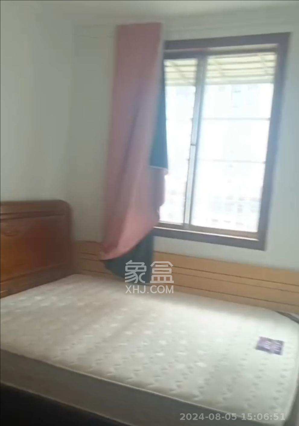 锦源小区  3室1厅1卫    2200.0元/月室内图1