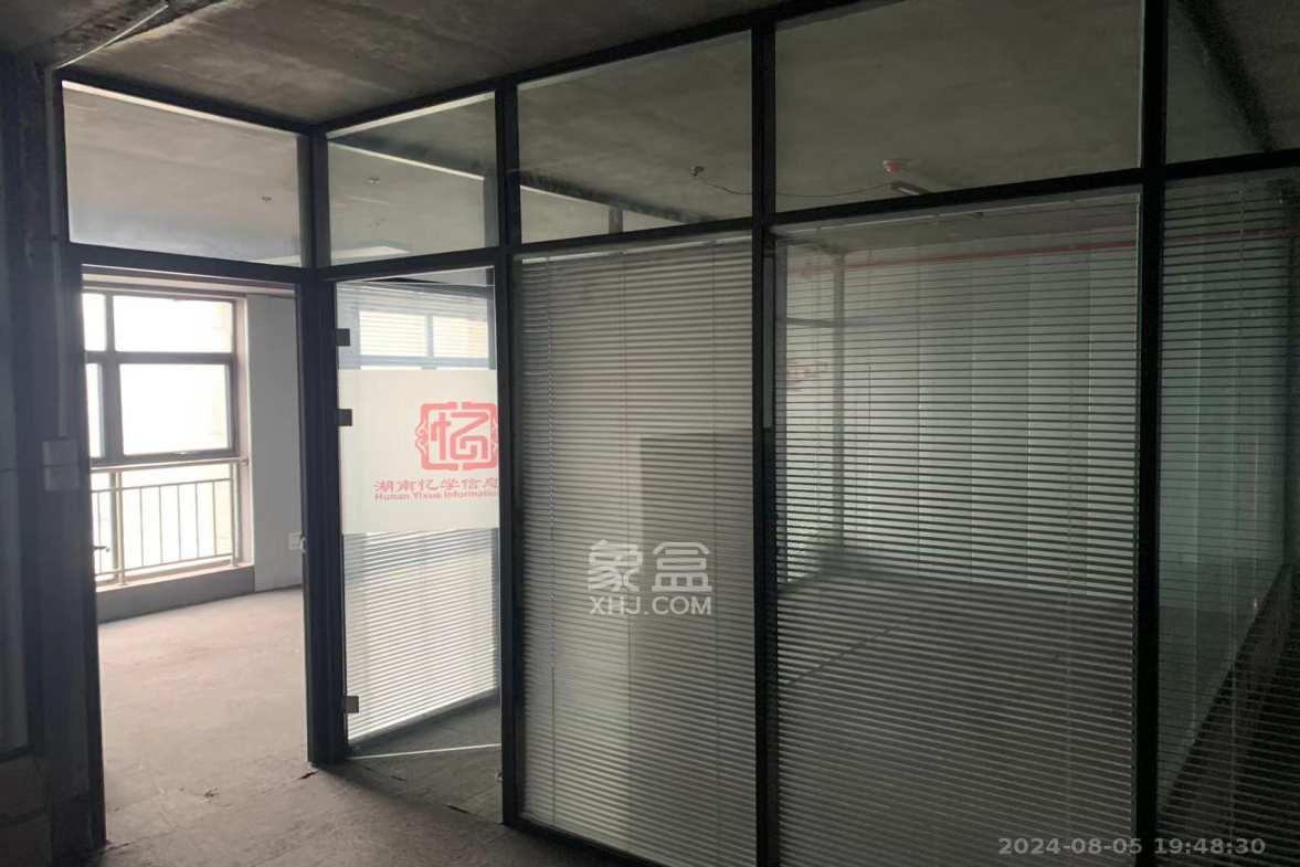 和悦城(蟠龙景苑) 1室1厅1卫 2300.0元/月 和悦城(蟠龙景苑) 1室1厅1卫 2300.0元/月室内图