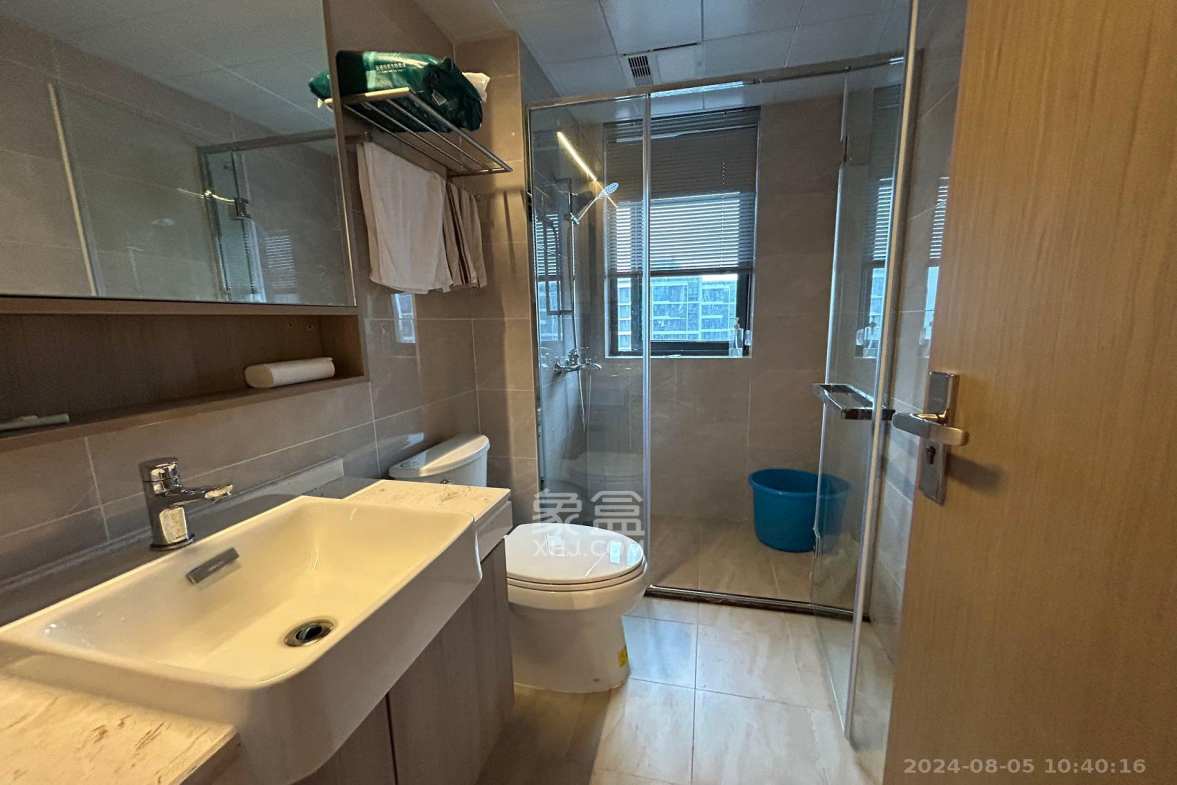 清控湖山雅居南区  4室2厅2卫   3980.00元/月室内图