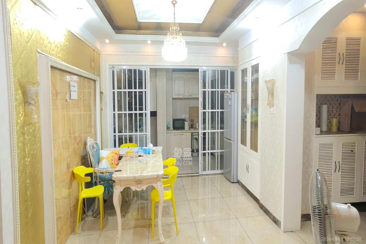 归心苑  4室2厅2卫    4000.0元/月室内图