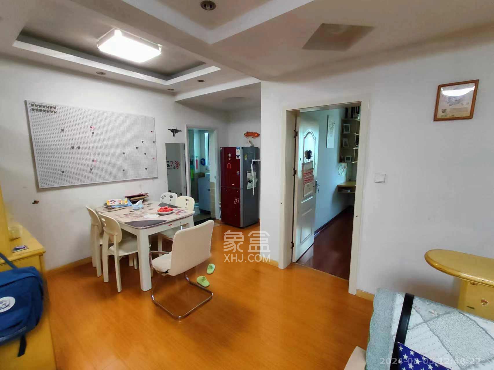 中建麓山和苑  2室2厅1卫    2000.0元/月