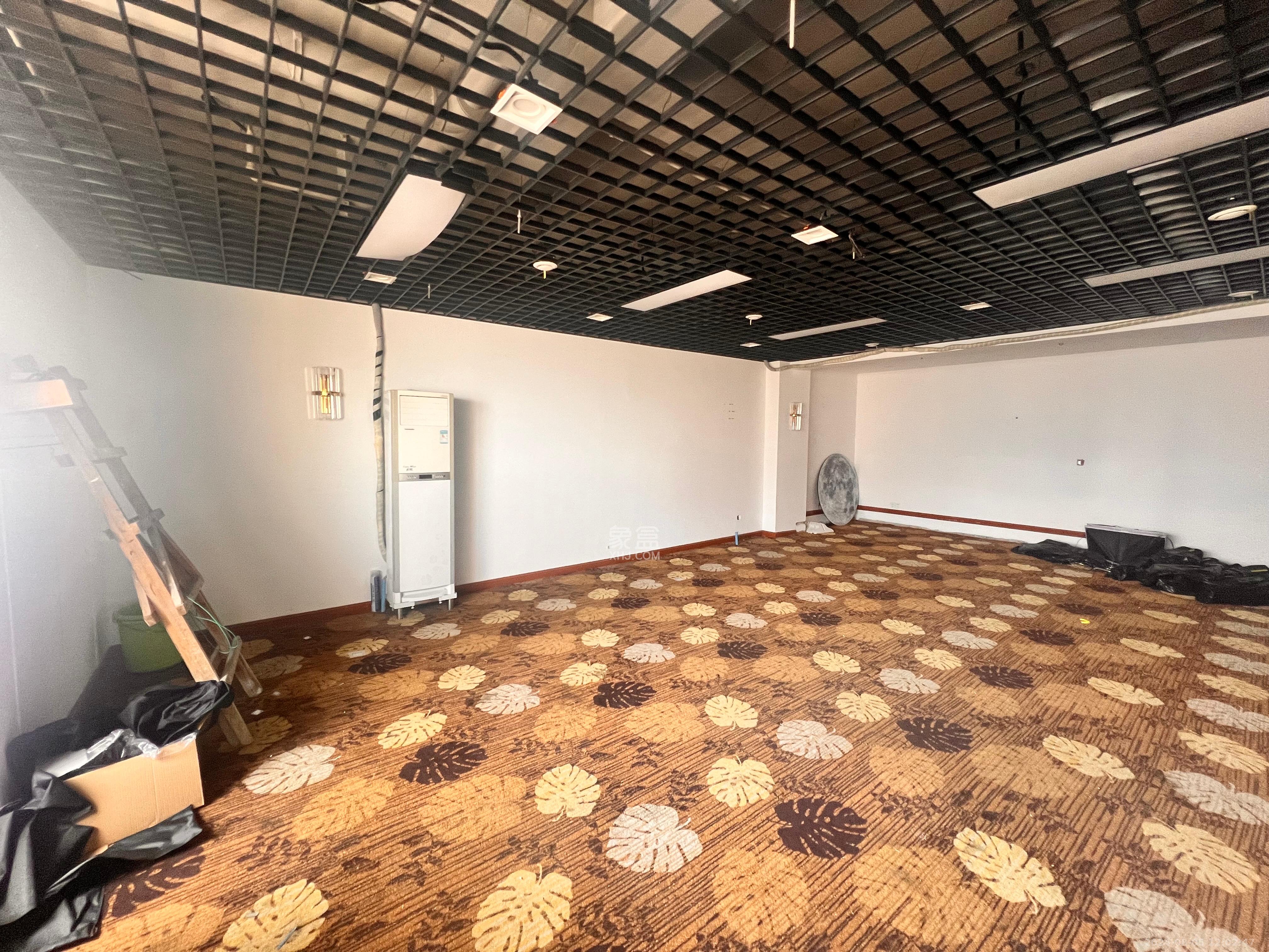 汇富中心   270.0㎡      5200.0元/月室内图