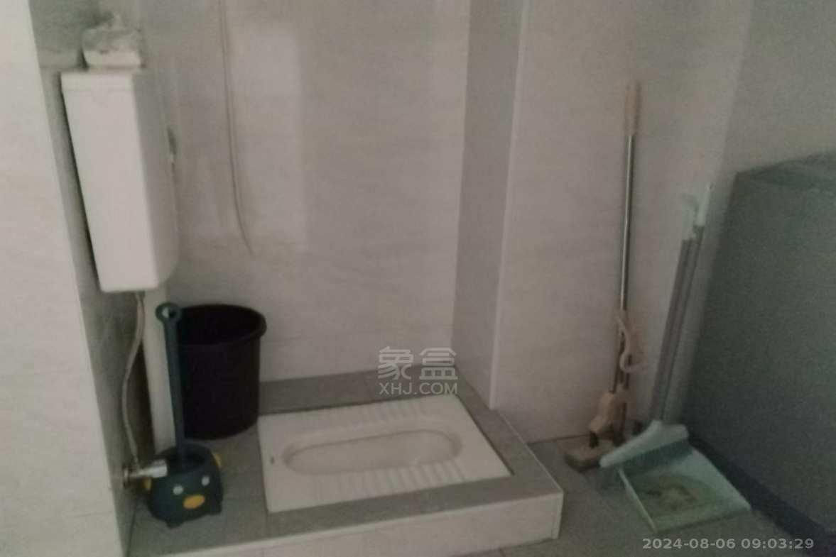 日盛大厦  1室1厅1卫   1600.00元/月室内图