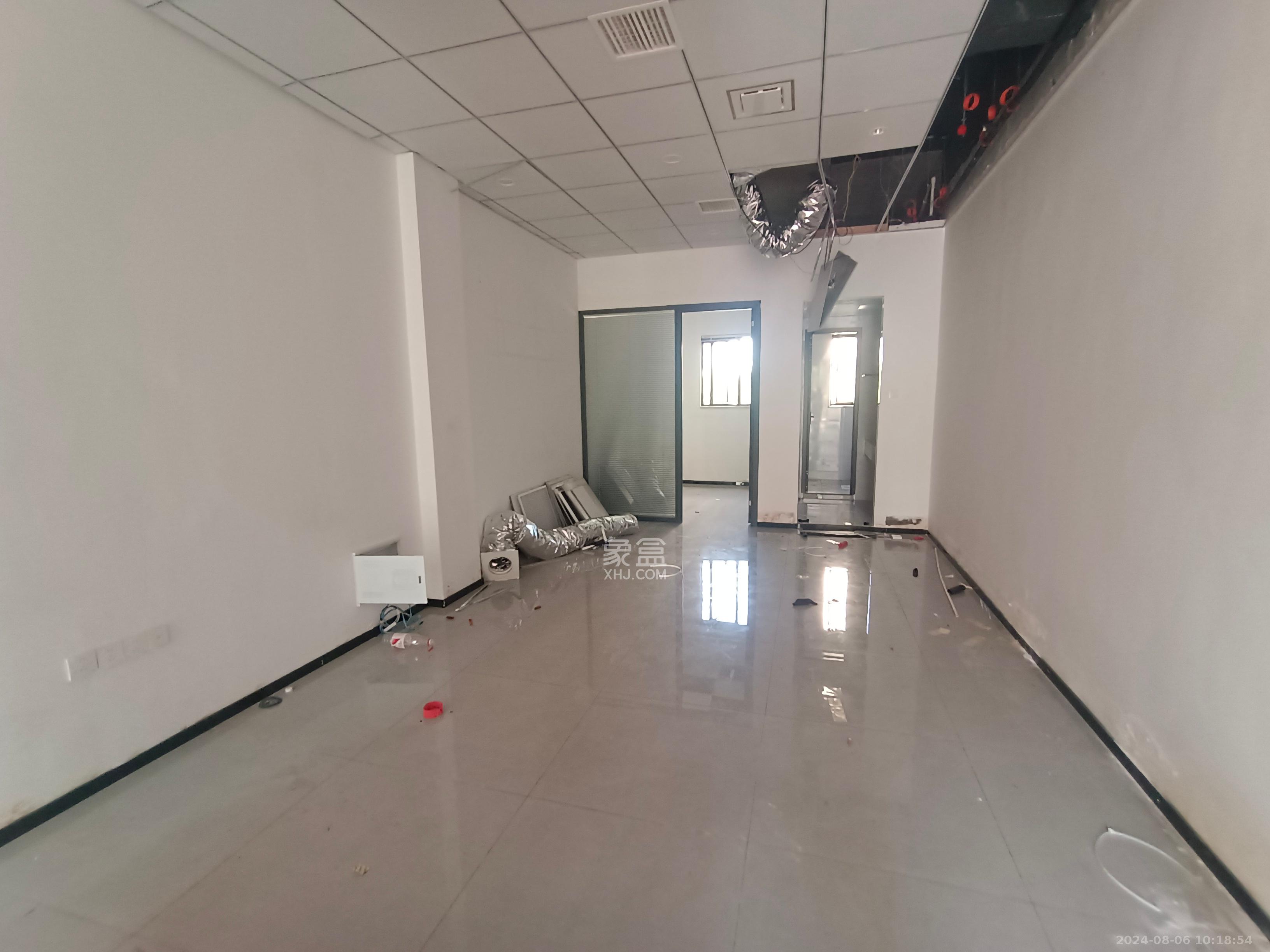 中交中央公园D1区   99.03㎡     4000.00元/月室内图