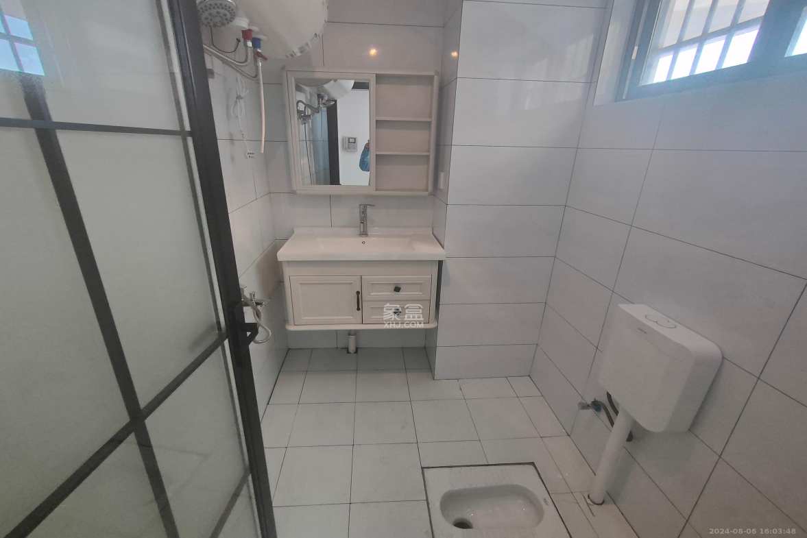 兴威帕克水岸  1室1厅1卫   1500.00元/月室内图