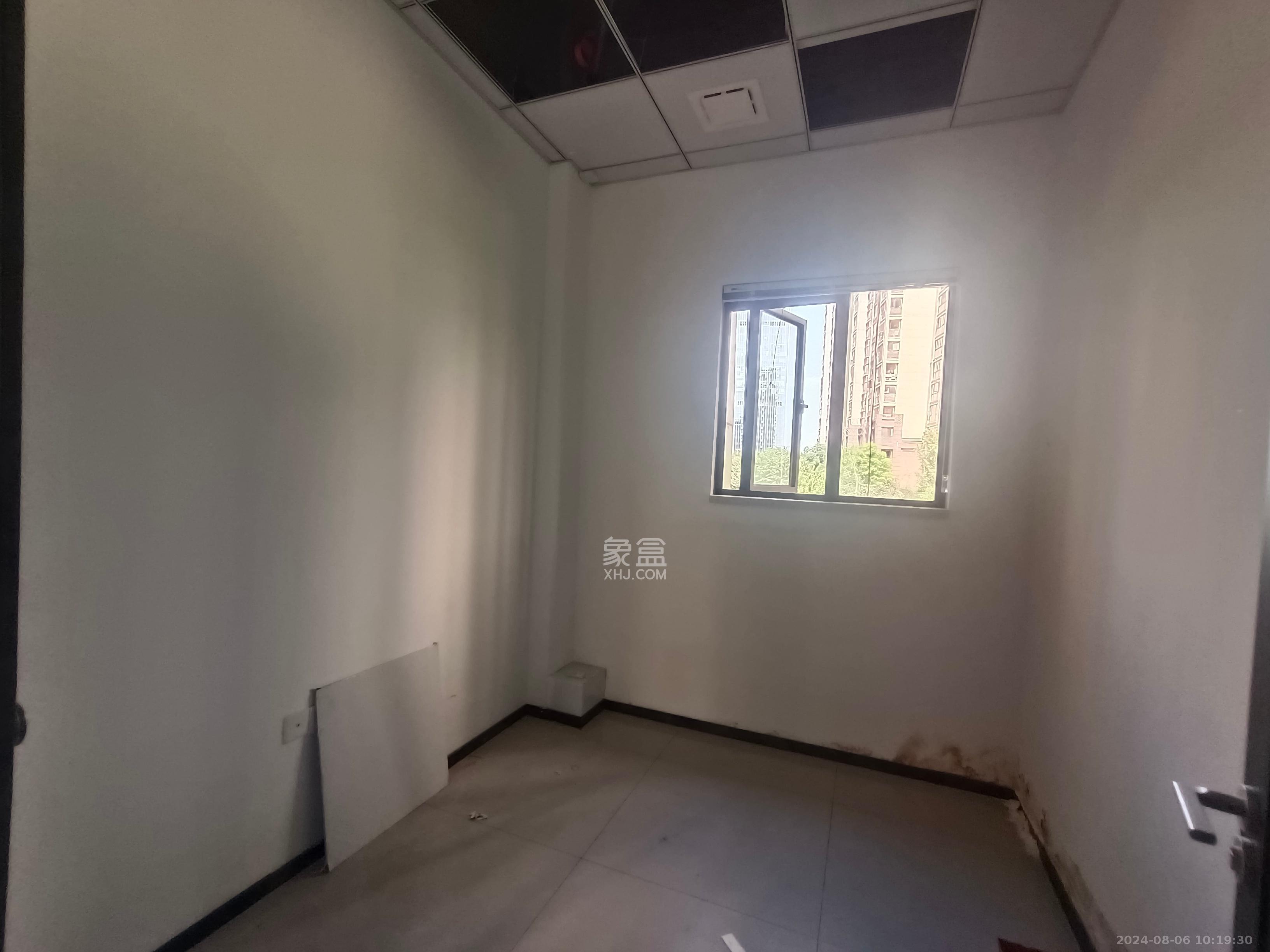 中交中央公园D1区   99.03㎡     4000.00元/月室内图