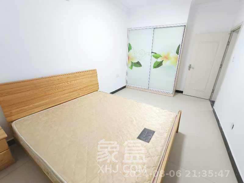 金茂梅溪湖  2室2厅1卫   2500.00元/月室内图