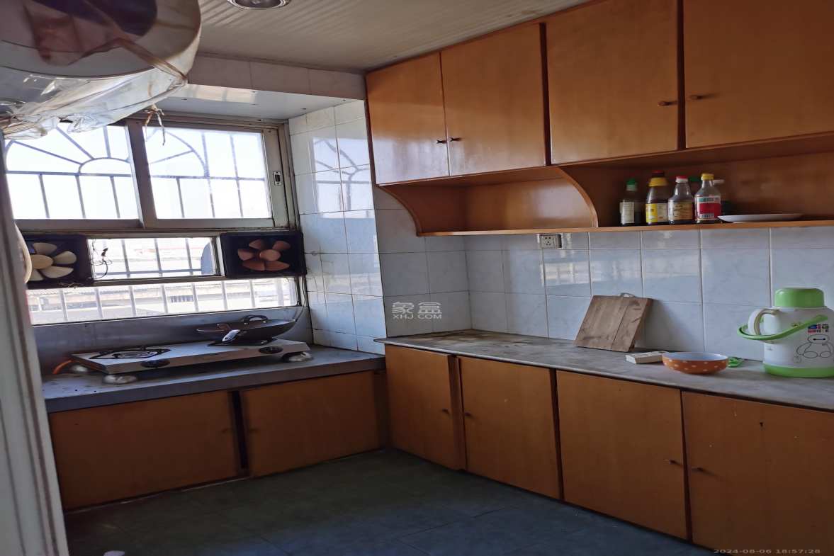 法院宿舍（燕子岭正街38号）  3室2厅1卫    1600.0元/月室内图