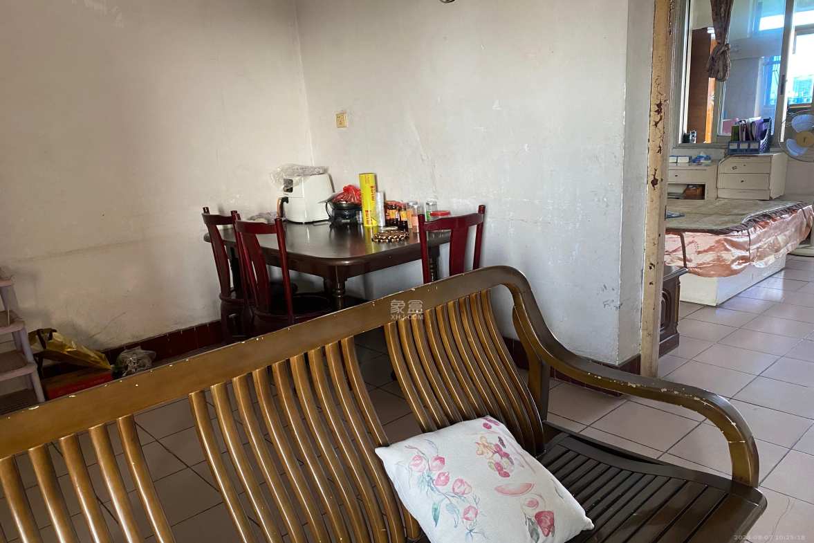 德雅村湘涂宿舍 2室2厅1卫 1100.0元/月 德雅村湘涂宿舍 2室2厅1卫 1100.0元/月室内图