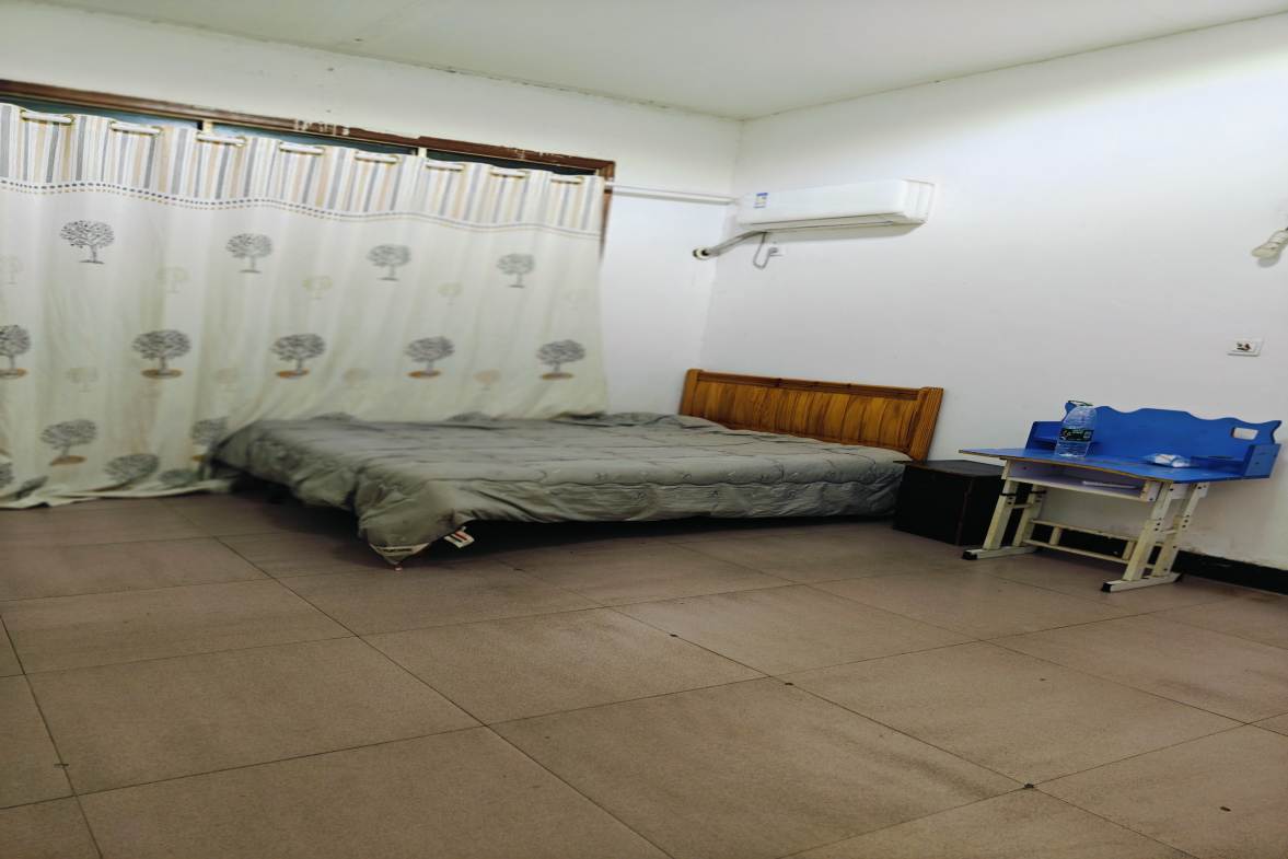 竹山塘小区  3室2厅2卫    1400.0元/月户型图