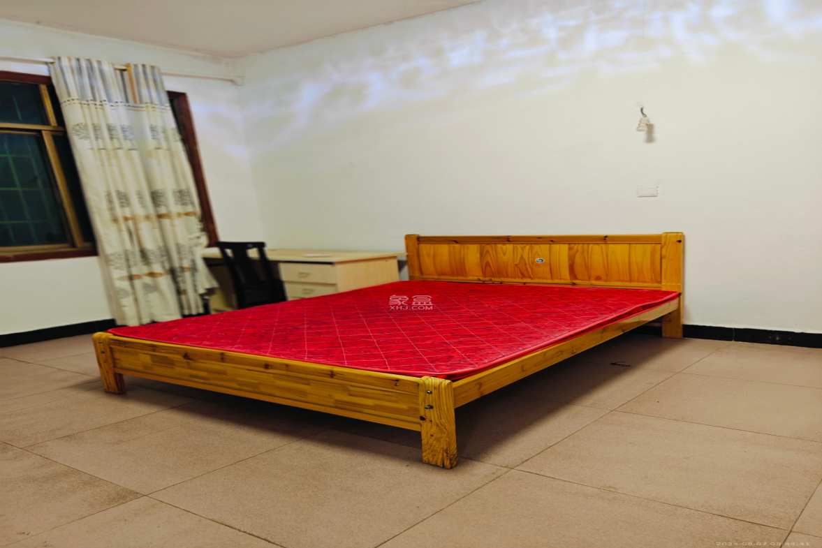 竹山塘小区  3室2厅2卫    1400.0元/月室内图